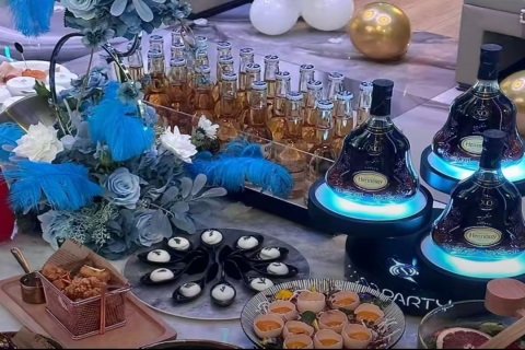 红河市区大型夜场招聘,赚得越多越好